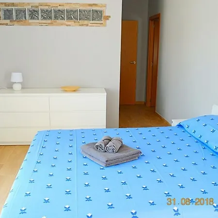 Apartment New Renovated Duplex Near The Ocean Located In Tenerife Sur *