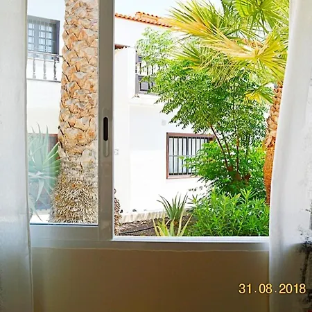 New Renovated Duplex Near The Ocean Located In Tenerife Sur