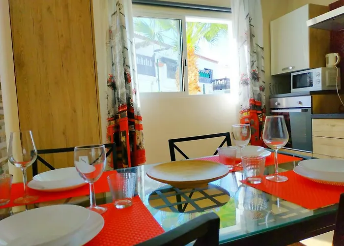 Apartman New Renovated Duplex Near The Ocean Located In Tenerife Sur *